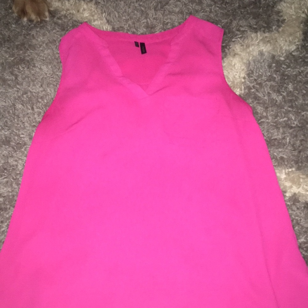 Pink tank top